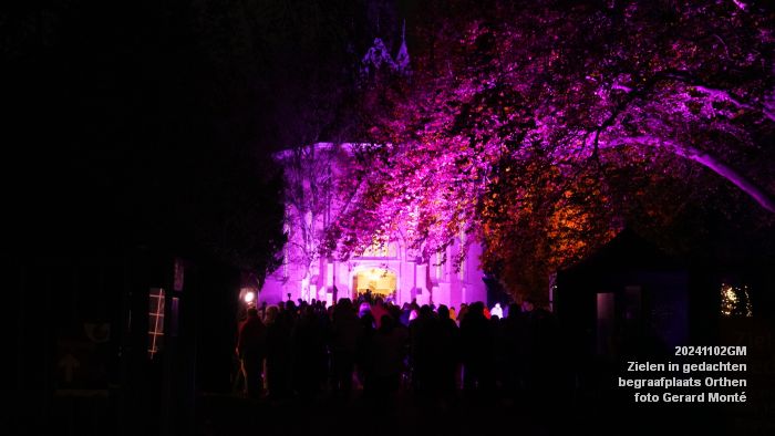DSC08912- Zielen in gedachten - lichtjesavond op de begraafplaats Groenendaal in Orthen - 2nov2024 - foto GerardMontE web DSC08912- Zielen in gedachten - lichtjesavond op de begraafplaats Groenendaal in Orthen - 2nov2024 - foto GerardMontE web