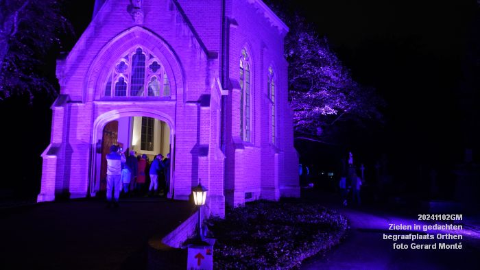 DSC08930- Zielen in gedachten - lichtjesavond op de begraafplaats Groenendaal in Orthen - 2nov2024 - foto GerardMontE web DSC08930- Zielen in gedachten - lichtjesavond op de begraafplaats Groenendaal in Orthen - 2nov2024 - foto GerardMontE web