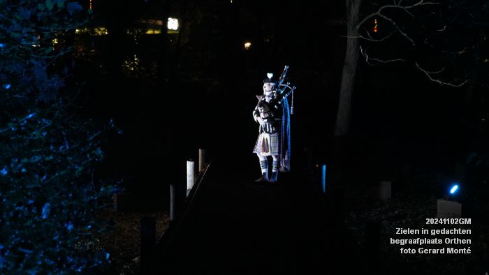 DSC08959- Zielen in gedachten - lichtjesavond op de begraafplaats Groenendaal in Orthen - 2nov2024 - foto GerardMontE web DSC08959- Zielen in gedachten - lichtjesavond op de begraafplaats Groenendaal in Orthen - 2nov2024 - foto GerardMontE web
