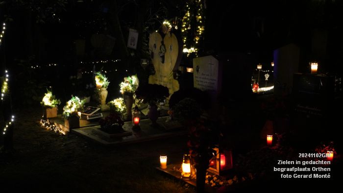 DSC08990- Zielen in gedachten - lichtjesavond op de begraafplaats Groenendaal in Orthen - 2nov2024 - foto GerardMontE web DSC08990- Zielen in gedachten - lichtjesavond op de begraafplaats Groenendaal in Orthen - 2nov2024 - foto GerardMontE web