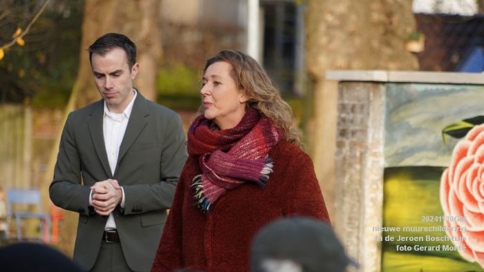 DSC09965- nieuwe muurschildering in de Jeroen Bosch-tuin - 30nov2024 - foto GerardMontE web DSC09965- nieuwe muurschildering in de Jeroen Bosch-tuin - 30nov2024 - foto GerardMontE web