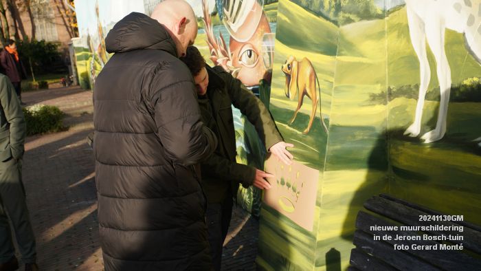 eDSC00017- nieuwe muurschildering in de Jeroen Bosch-tuin - 30nov2024 - foto GerardMontE web eDSC00017- nieuwe muurschildering in de Jeroen Bosch-tuin - 30nov2024 - foto GerardMontE web