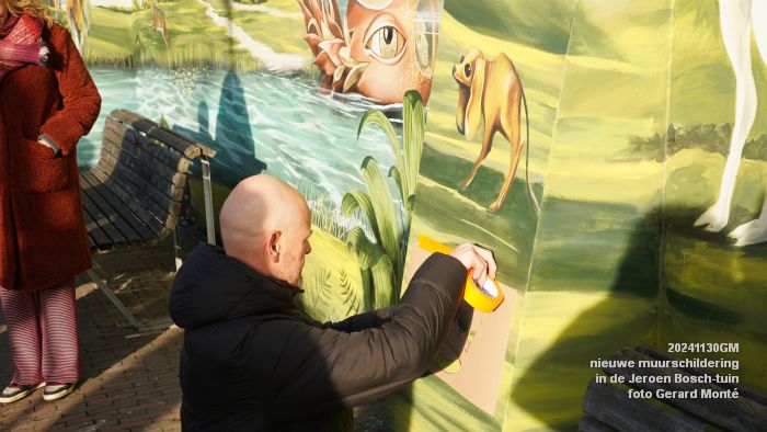 eDSC00020- nieuwe muurschildering in de Jeroen Bosch-tuin - 30nov2024 - foto GerardMontE web eDSC00020- nieuwe muurschildering in de Jeroen Bosch-tuin - 30nov2024 - foto GerardMontE web