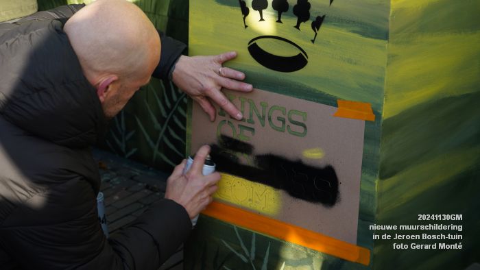 eDSC00092- nieuwe muurschildering in de Jeroen Bosch-tuin - 30nov2024 - foto GerardMontE web eDSC00092- nieuwe muurschildering in de Jeroen Bosch-tuin - 30nov2024 - foto GerardMontE web