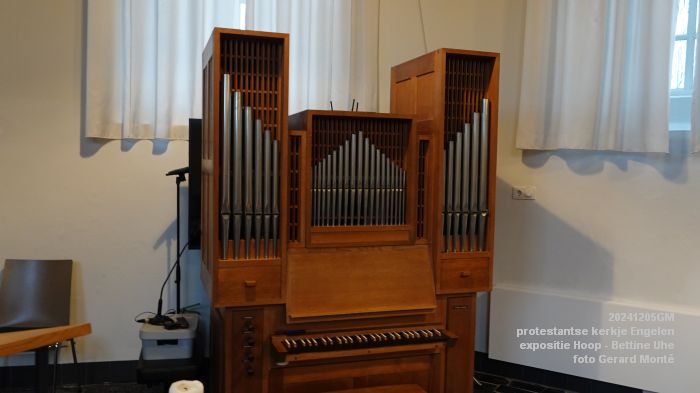 DSC07975- oude protestantse kerkje Engelen - expositie Hoop - Bettine Uhe - 5dec2024 - foto GerardMontE web DSC07975- oude protestantse kerkje Engelen - expositie Hoop - Bettine Uhe - 5dec2024 - foto GerardMontE web