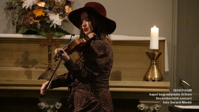 DSC09069- begraafplaats Orthen - Decemberlicht concert in de kapel - 15dec2024 - foto GerardMontE web DSC09069- begraafplaats Orthen - Decemberlicht concert in de kapel - 15dec2024 - foto GerardMontE web