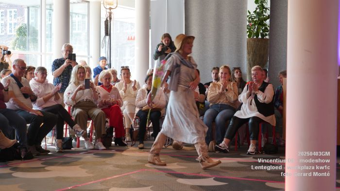 DSC04561- Vincentius DB - modeshow Lentegloed - workplaza kw1c - 3apr2025 -  foto GerardMontE web