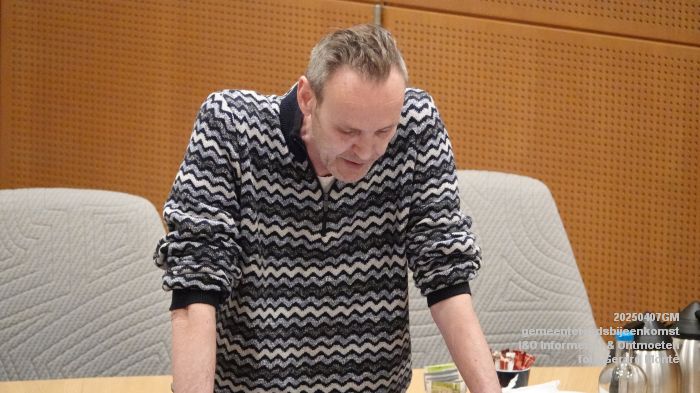 DSC08842- i en o - gemeenteraadsbijeenkomst- I-O Informeren-Ontmoeten - 7apr2025 - foto GerardMontE web DSC08842- i en o - gemeenteraadsbijeenkomst- I-O Informeren-Ontmoeten - 7apr2025 - foto GerardMontE web