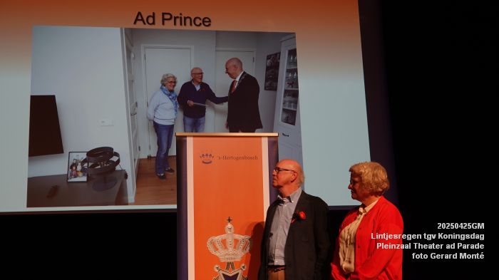 DSC00865- Lintjesregen tgv Koningsdag - Pleinzaal theater aan de Parade - 25apr2025 - foto GerardMontE web DSC00865- Lintjesregen tgv Koningsdag - Pleinzaal theater aan de Parade - 25apr2025 - foto GerardMontE web
