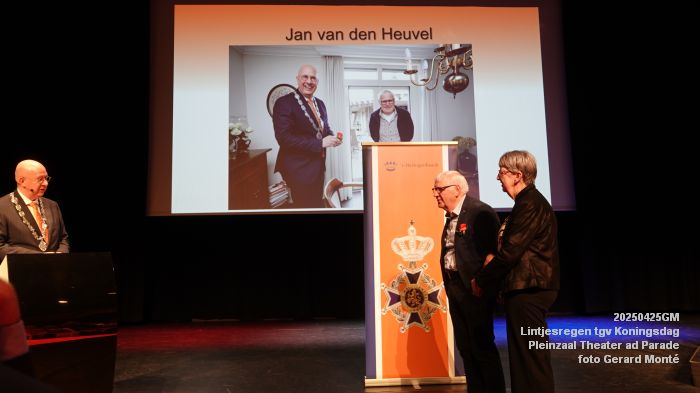 DSC00885- Lintjesregen tgv Koningsdag - Pleinzaal theater aan de Parade - 25apr2025 - foto GerardMontE web DSC00885- Lintjesregen tgv Koningsdag - Pleinzaal theater aan de Parade - 25apr2025 - foto GerardMontE web