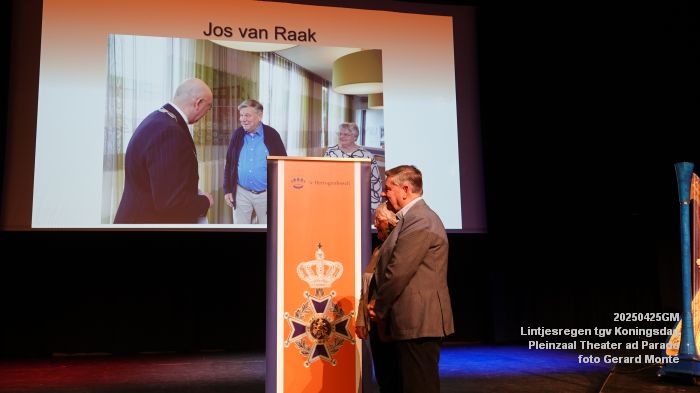 DSC00928- Lintjesregen tgv Koningsdag - Pleinzaal theater aan de Parade - 25apr2025 - foto GerardMontE web DSC00928- Lintjesregen tgv Koningsdag - Pleinzaal theater aan de Parade - 25apr2025 - foto GerardMontE web