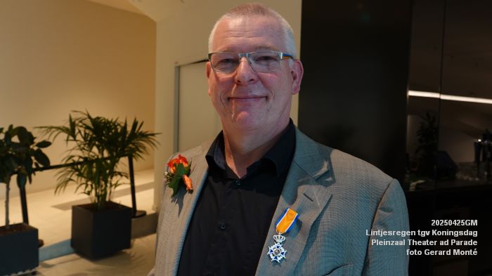 DSC01155- Lintjesregen tgv Koningsdag - Pleinzaal theater aan de Parade - 25apr2025 - foto GerardMontE web DSC01155- Lintjesregen tgv Koningsdag - Pleinzaal theater aan de Parade - 25apr2025 - foto GerardMontE web