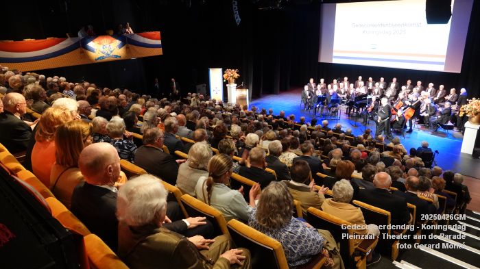 DSC01206- Gedecoreerdendag tgv Koningsdag - Pleinzaal theater aan de Parade - 26apr2025 - foto GerardMontE web DSC01206- Gedecoreerdendag tgv Koningsdag - Pleinzaal theater aan de Parade - 26apr2025 - foto GerardMontE web