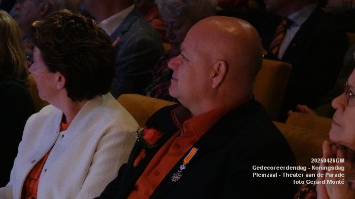 DSC01340- Gedecoreerdendag tgv Koningsdag - Pleinzaal theater aan de Parade - 26apr2025 - foto GerardMontE web DSC01340- Gedecoreerdendag tgv Koningsdag - Pleinzaal theater aan de Parade - 26apr2025 - foto GerardMontE web