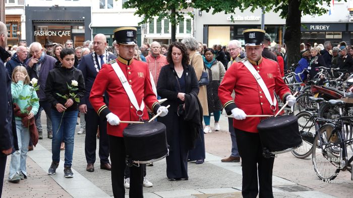 DSC02371- Dodenherdenking - Grote Kerk Den Bosch - 4mei2025 - foto GerardMontE web DSC02371- Dodenherdenking - Grote Kerk Den Bosch - 4mei2025 - foto GerardMontE web
