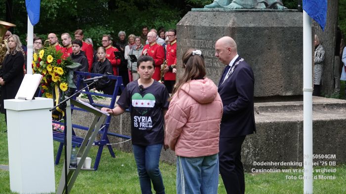 eDSC02463- Dodenherdenking - Casinotuin van vrede en vrijheid - 4mei2025 - foto GerardMontE web eDSC02463- Dodenherdenking - Casinotuin van vrede en vrijheid - 4mei2025 - foto GerardMontE web