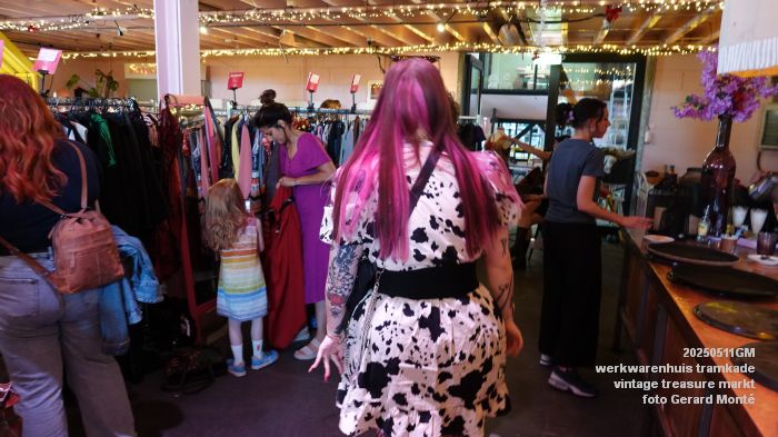 DSC03491- Werkwarenhuis Tramkade - vintage treasure markt - 11mei2025 -  foto GerardMontE web