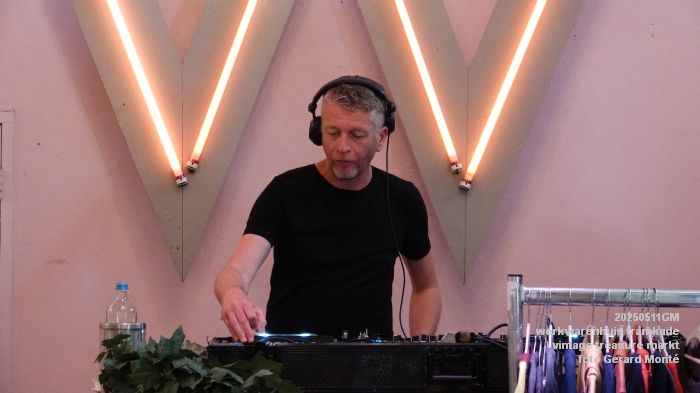 DSC03498- Werkwarenhuis Tramkade - vintage treasure markt - 11mei2025 -  foto GerardMontE web