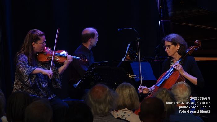 DSC03657- kamermuziek azijnfabriek - piano - viool - cello - 15mei2025 - foto GerardMontE web