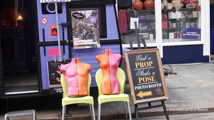 DSC04265- festival Iedereen mag zoenen - diverse locaties - 17mei2025 - foto GerardMontE web DSC04265- festival Iedereen mag zoenen - diverse locaties - 17mei2025 - foto GerardMontE web