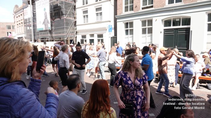DSC04277- festival Iedereen mag zoenen - diverse locaties - 17mei2025 - foto GerardMontE web DSC04277- festival Iedereen mag zoenen - diverse locaties - 17mei2025 - foto GerardMontE web