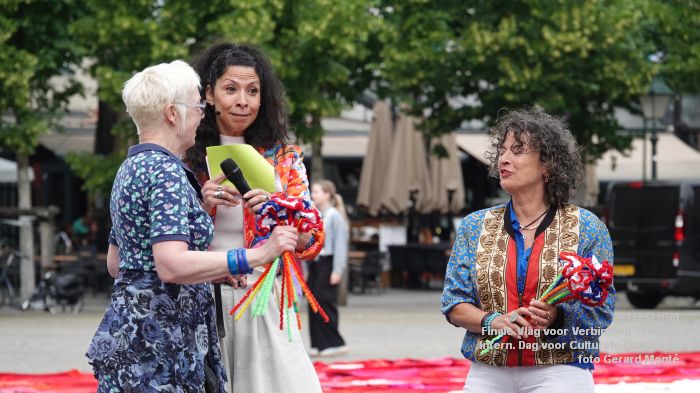 DSC04384- Finale vd Vlag v Verbinding - Intern Dag v Culturele Diversiteit - 21mei2025 - foto GerardMontE web DSC04384- Finale vd Vlag v Verbinding - Intern Dag v Culturele Diversiteit - 21mei2025 - foto GerardMontE web