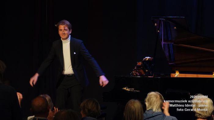 DSC04706- kamermuziek azijnfabriek - Matthieu Idmtal - piano - 22mei2025 - foto GerardMontE web