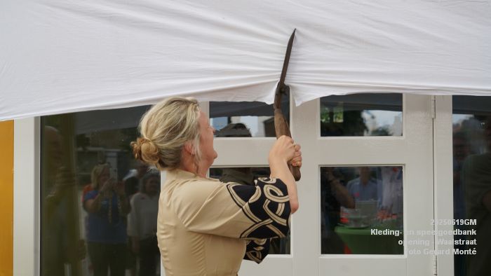 DSC06171- Kleding - en speelgoedbank Waalstraat opening - 19juni2025 - foto GerardMontE web DSC06171- Kleding - en speelgoedbank Waalstraat opening - 19juni2025 - foto GerardMontE web