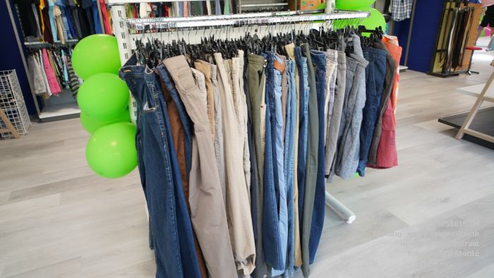 DSC06213- Kleding - en speelgoedbank Waalstraat opening - 19juni2025 - foto GerardMontE web DSC06213- Kleding - en speelgoedbank Waalstraat opening - 19juni2025 - foto GerardMontE web