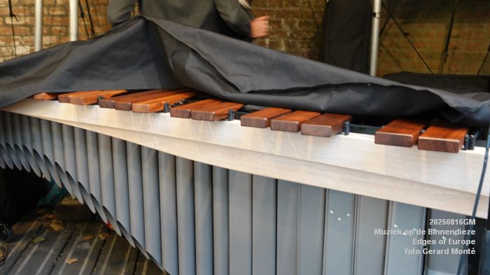 DSC02541- Muziek op de Binnendieze - Edges of Europe - 16aug2025 -  foto GerardMontE