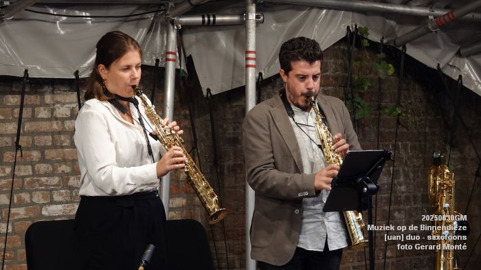 DSC03859- Muziek op de Binnendieze - [uan] duo - saxofoons - 30aug2025 -  foto GerardMontE