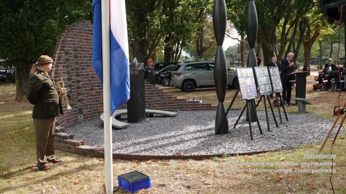 DSC03643- VOC herdenking Bossche gesneuvelde militairen - Indiemonument Zuiderparkweg - 30aug2025 - foto GerardMontE DSC03643- VOC herdenking Bossche gesneuvelde militairen - Indiemonument Zuiderparkweg - 30aug2025 - foto GerardMontE