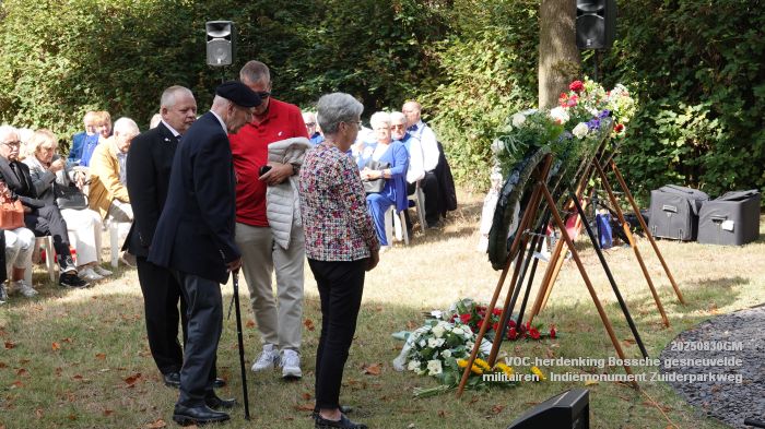 DSC03735- VOC herdenking Bossche gesneuvelde militairen - Indiemonument Zuiderparkweg - 30aug2025 - foto GerardMontE DSC03735- VOC herdenking Bossche gesneuvelde militairen - Indiemonument Zuiderparkweg - 30aug2025 - foto GerardMontE