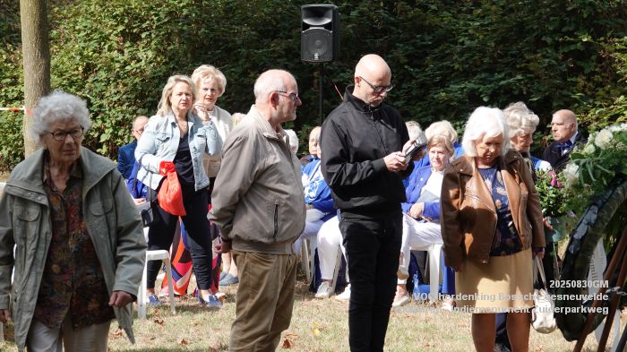 DSC03747- VOC herdenking Bossche gesneuvelde militairen - Indiemonument Zuiderparkweg - 30aug2025 - foto GerardMontE DSC03747- VOC herdenking Bossche gesneuvelde militairen - Indiemonument Zuiderparkweg - 30aug2025 - foto GerardMontE