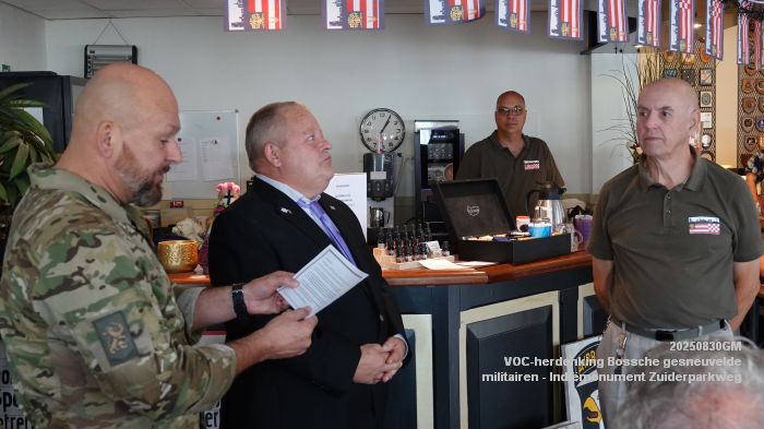 DSC03770- VOC herdenking Bossche gesneuvelde militairen - Indiemonument Zuiderparkweg - 30aug2025 - foto GerardMontE DSC03770- VOC herdenking Bossche gesneuvelde militairen - Indiemonument Zuiderparkweg - 30aug2025 - foto GerardMontE