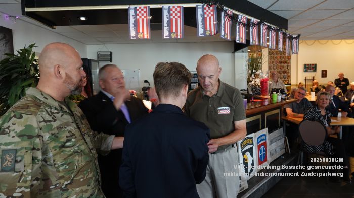 DSC03772- VOC herdenking Bossche gesneuvelde militairen - Indiemonument Zuiderparkweg - 30aug2025 - foto GerardMontE DSC03772- VOC herdenking Bossche gesneuvelde militairen - Indiemonument Zuiderparkweg - 30aug2025 - foto GerardMontE