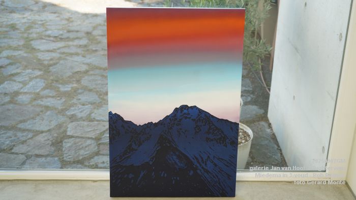 DSC06870- galerie Jan van Hoof - Miedema in 3-voud - Rob Regeer - 7sep2025 - foto GerardMontE DSC06870- galerie Jan van Hoof - Miedema in 3-voud - Rob Regeer - 7sep2025 - foto GerardMontE