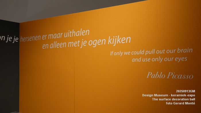 DSC05136- Design Museum keramiek - The surface decoration ball - 13sep2025 - foto GerardMontE DSC05136- Design Museum keramiek - The surface decoration ball - 13sep2025 - foto GerardMontE