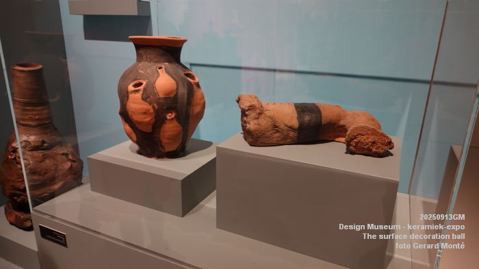 DSC05146- Design Museum keramiek - The surface decoration ball - 13sep2025 - foto GerardMontE DSC05146- Design Museum keramiek - The surface decoration ball - 13sep2025 - foto GerardMontE