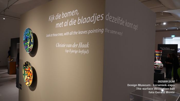 DSC05170- Design Museum keramiek - The surface decoration ball - 13sep2025 - foto GerardMontE DSC05170- Design Museum keramiek - The surface decoration ball - 13sep2025 - foto GerardMontE