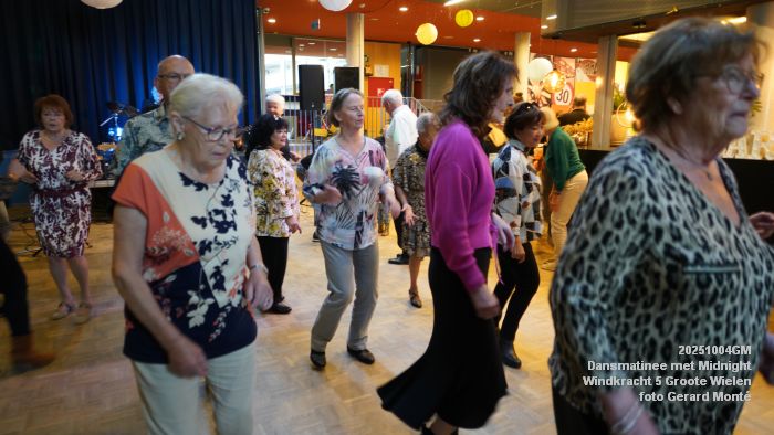 DSC06936- Dansmatinee - Midnight - Windkracht 5 Groote Wielen - 4okt2025 -  foto GerardMontE