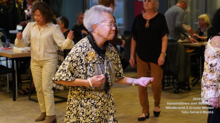 DSC06988- Dansmatinee - Midnight - Windkracht 5 Groote Wielen - 4okt2025 -  foto GerardMontE