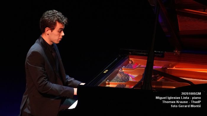 DSC07397- Koffie bij de piano - Miguel Iglesias Lista - Thomas Krause - ThadP - 5okt2025 -  foto GerardMontE