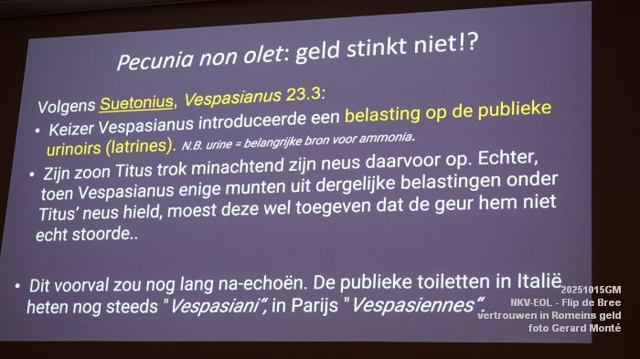 DSC09178- nkv-eol in De Slinger - Flip de Bree - vertrouwen in Romeins geld - 15okt2025 -  foto GerardMontE