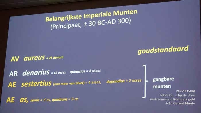 DSC09195- nkv-eol in De Slinger - Flip de Bree - vertrouwen in Romeins geld - 15okt2025 -  foto GerardMontE