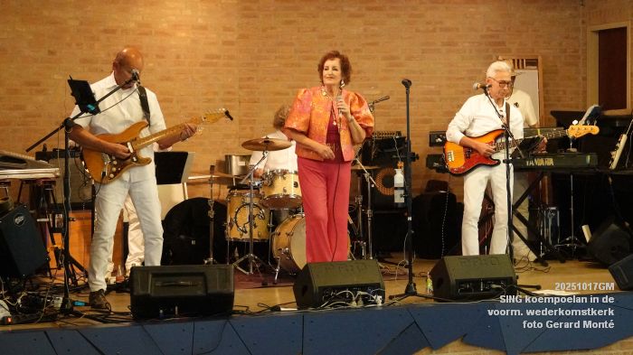 DSC09532- SING koempoelan in de voorm wederkomstkerk - 17okt2025 -  foto GerardMontE
