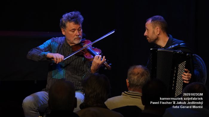 DSC00305- kamermuziek azijnfabriek - Pavel Fischer en Jakub Jedlinsky - 23okt2025 -  foto GerardMontE