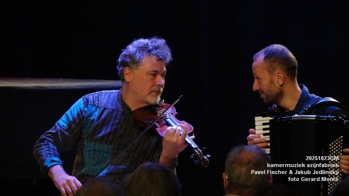 DSC00307- kamermuziek azijnfabriek - Pavel Fischer en Jakub Jedlinsky - 23okt2025 -  foto GerardMontE