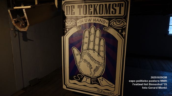 DSC00792- expositie politieke posters WWH - Festival Het Binnenhof 2025 - 29okt2025 - foto GerardMontE