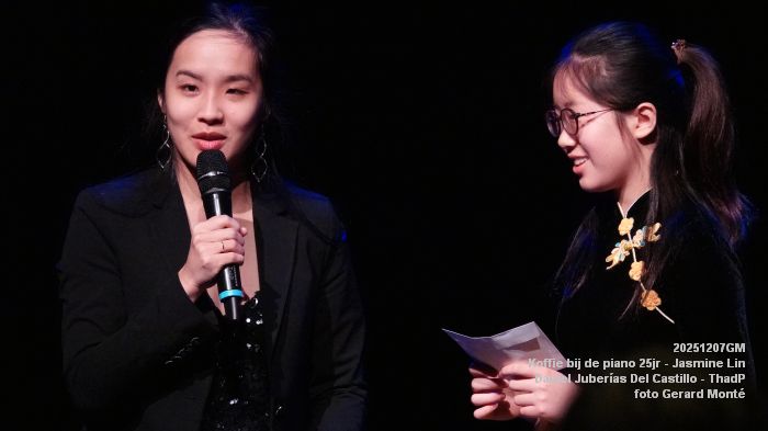 DSC07945-DSC05024- Koffie bij de piano - 25jr - Jasmine Lin - Daniel Juberias Del Castillo - ThadP - 7dec2025 -  foto GerardMontE